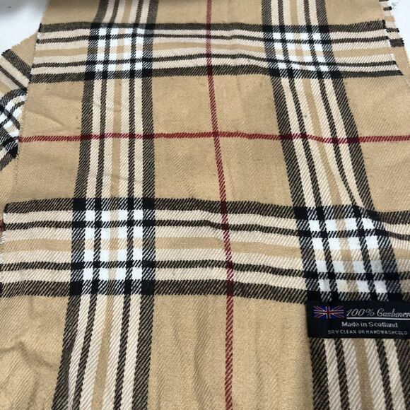 TAN PLAID 100% CASHMERE FRINGED SCARF MADE IN SCOTLAND - Picture 1 of 3